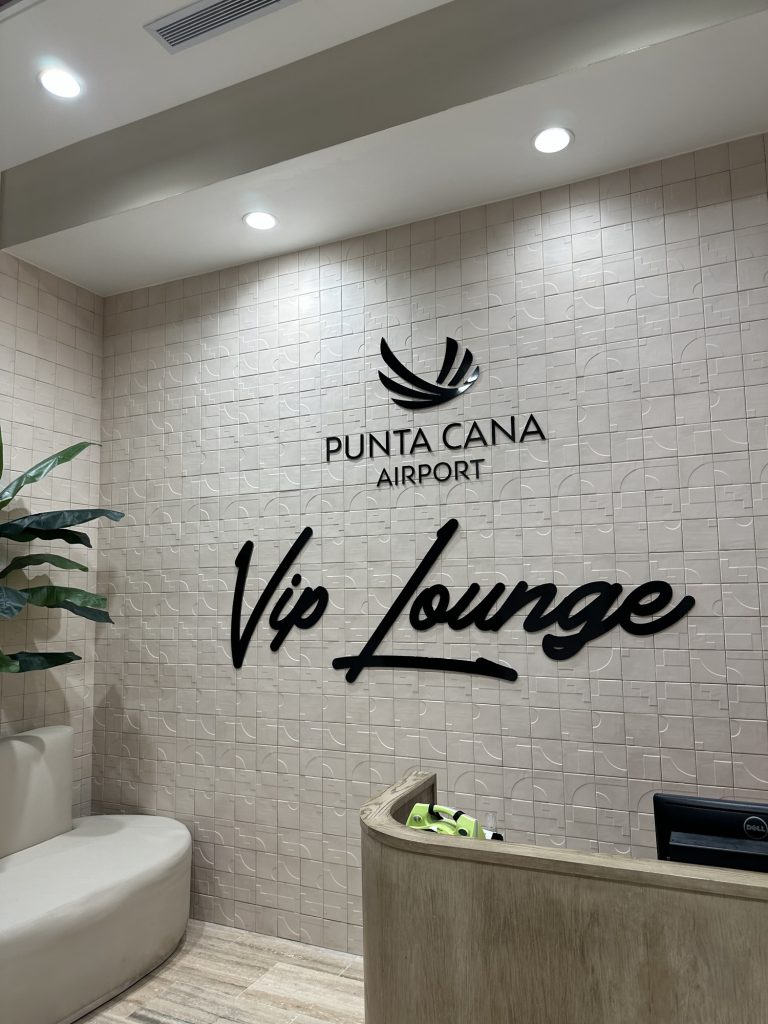 The BEST Debit Card For Airport Lounge Access Punta Cana Airport Vip Lounge