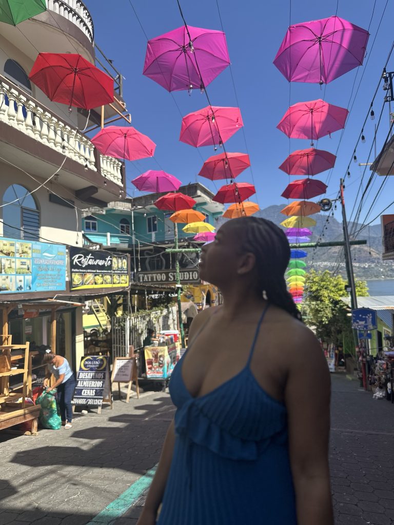 Take Amazing Photos and Videos While Travelling Solo